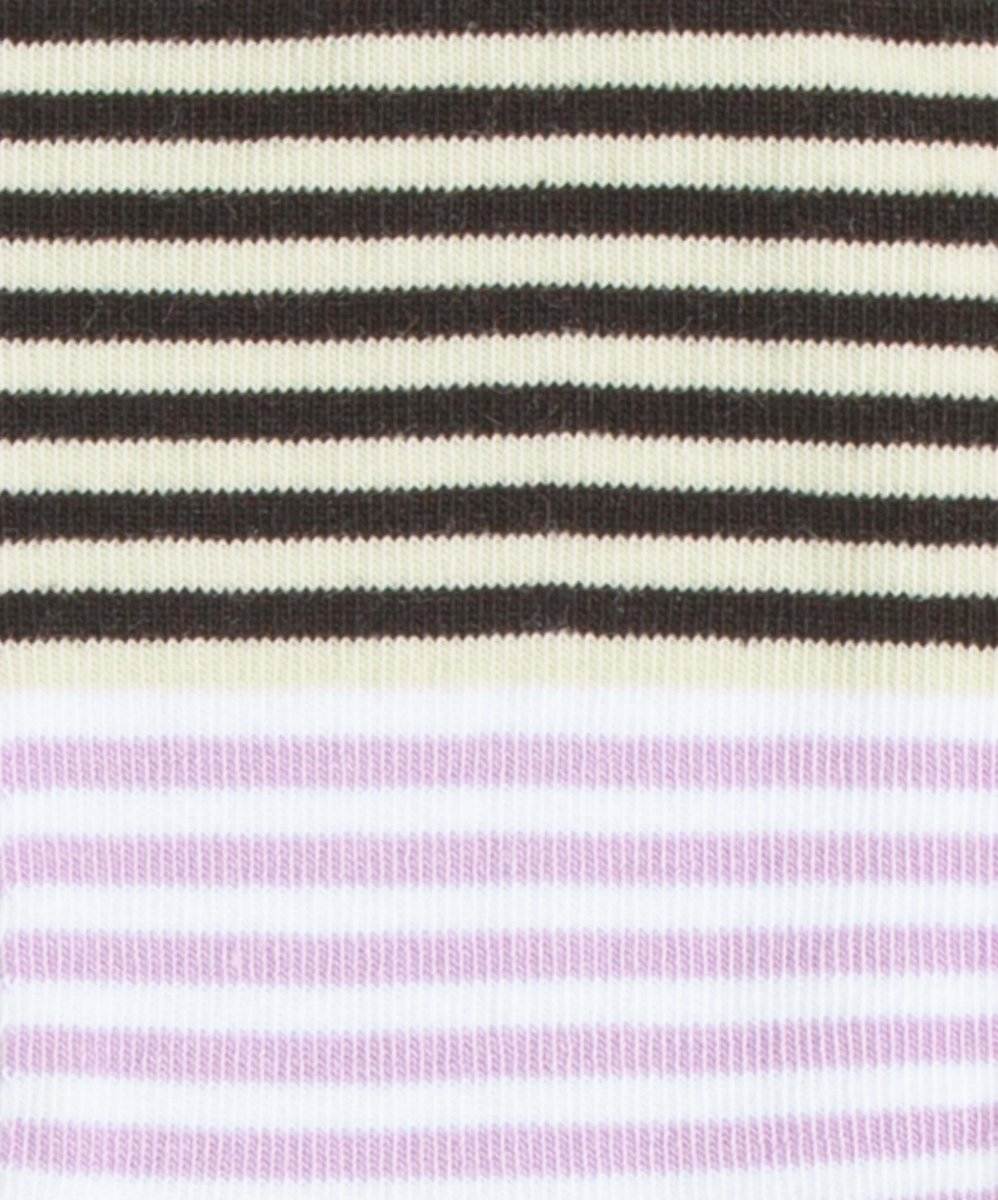 Vier bunte Four Mation Socken mit Streifenmotiv für gute Laune